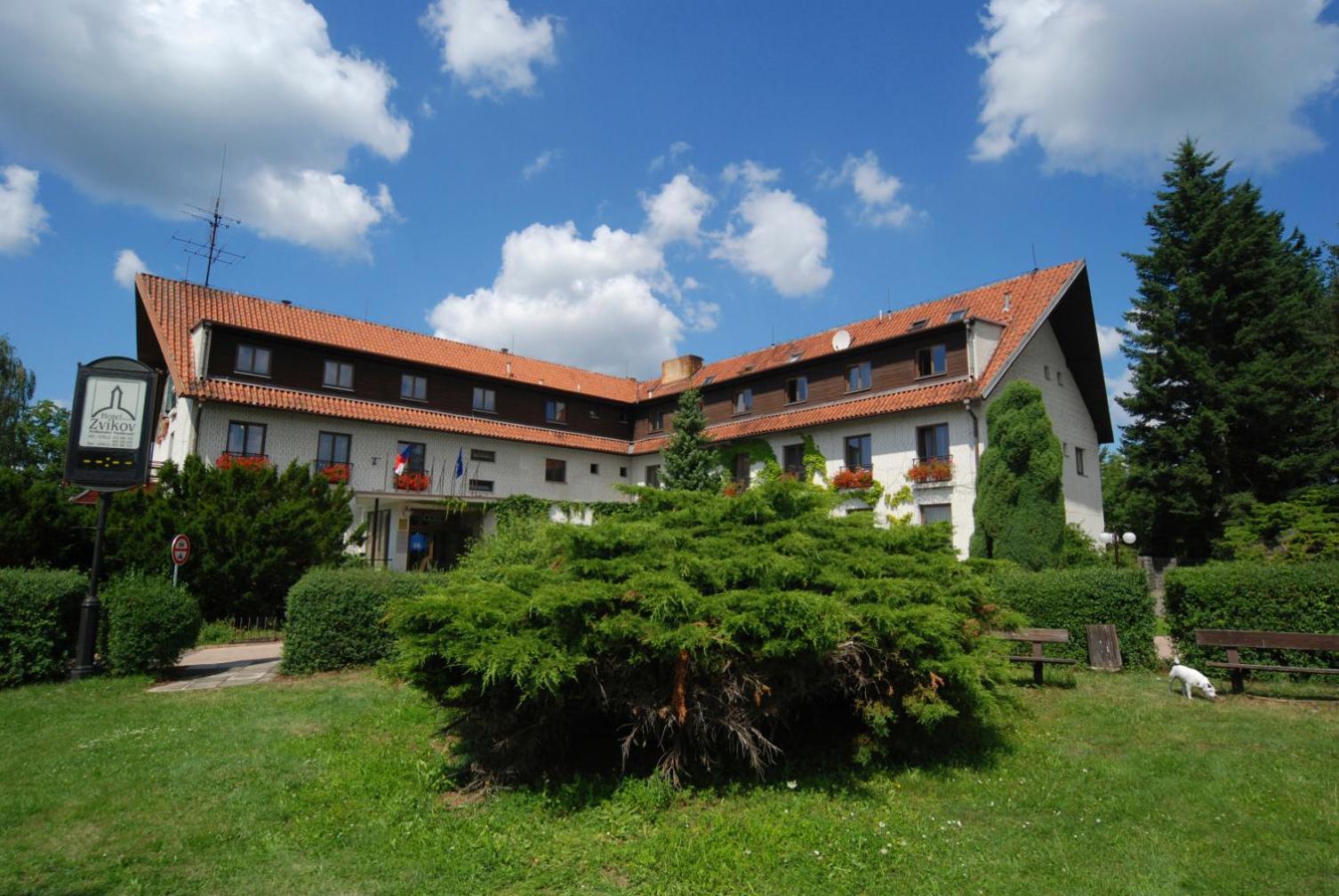 Hotel Zvikov