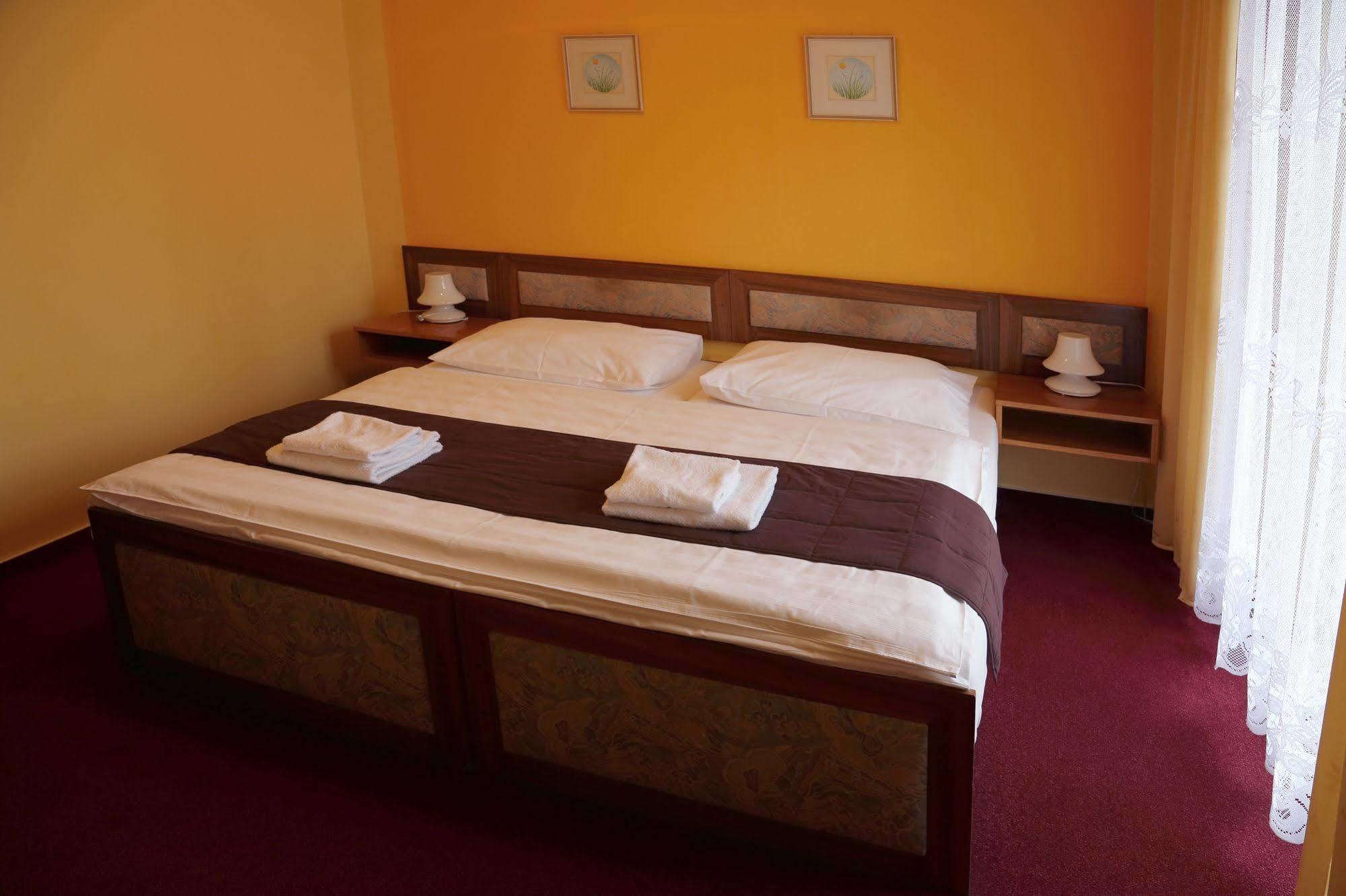 Zvikov Hotel 3*