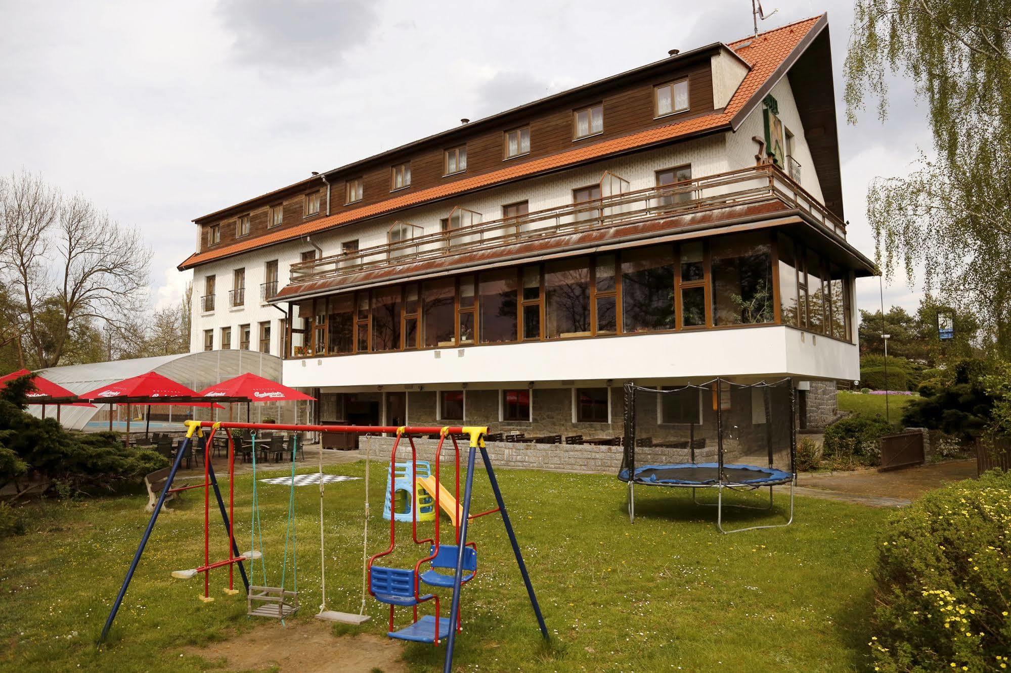 Hotel Zvikov
