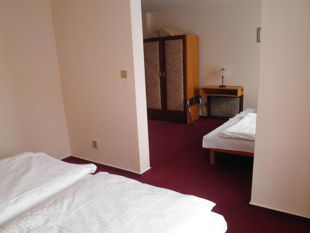 Hotel Zvikov